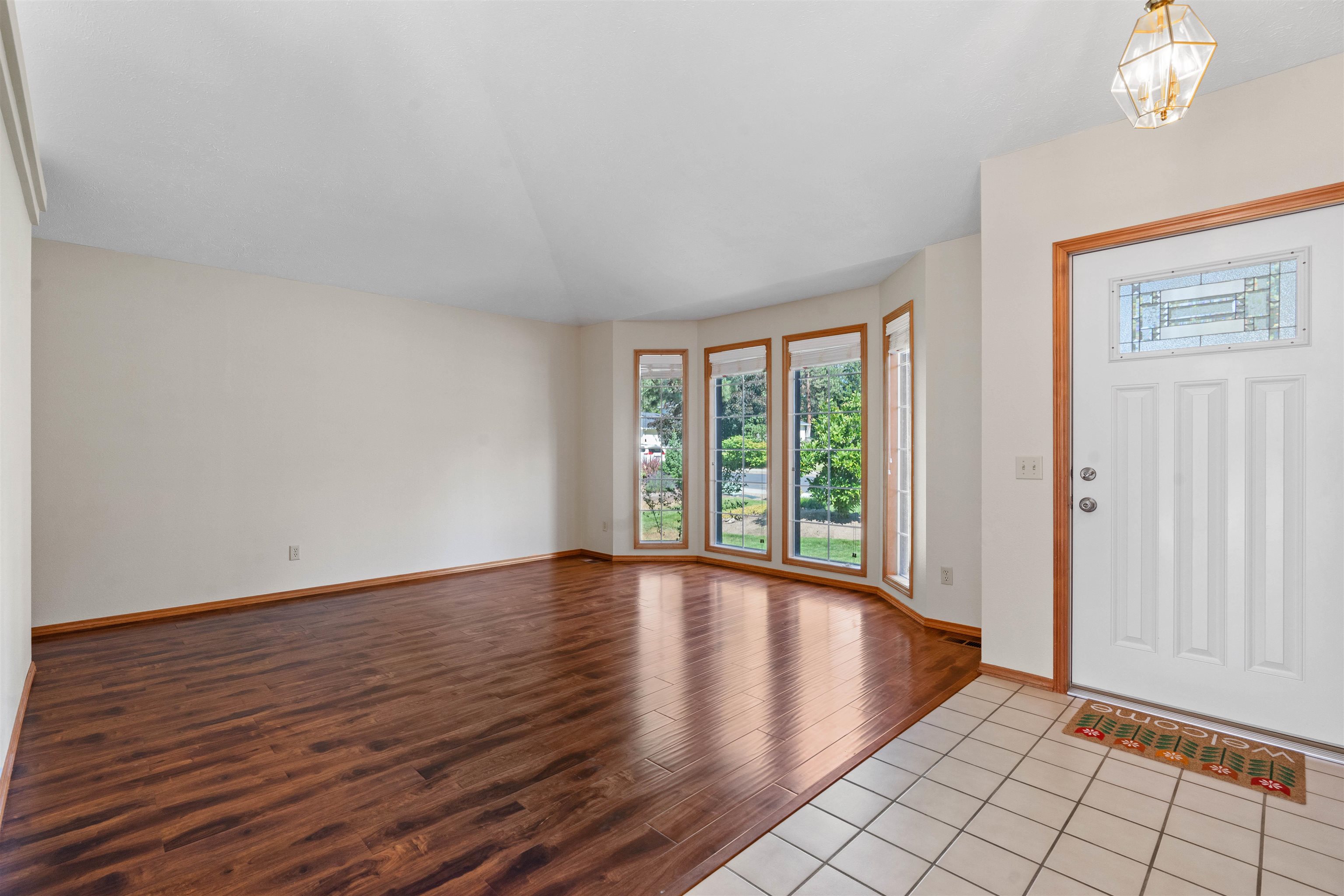 14725 North Lowe Road Mead, WA 99021 - Photo 5 of 28
