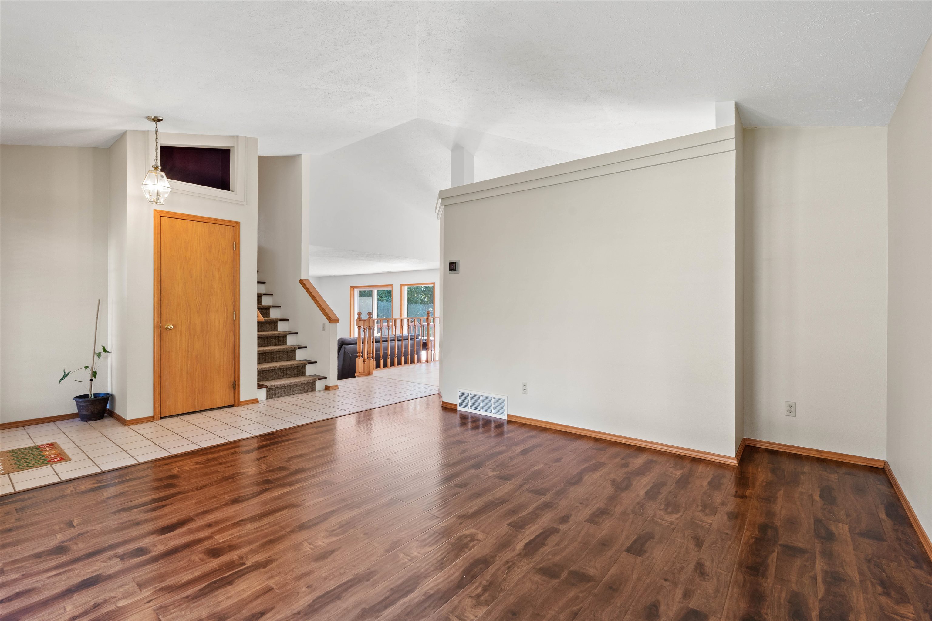 14725 North Lowe Road Mead, WA 99021 - Photo 6 of 28