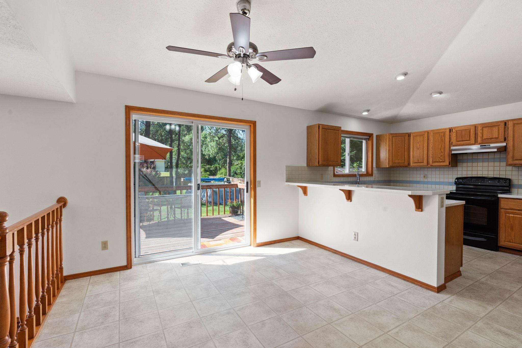 14725 North Lowe Road Mead, WA 99021 - Photo 9 of 28