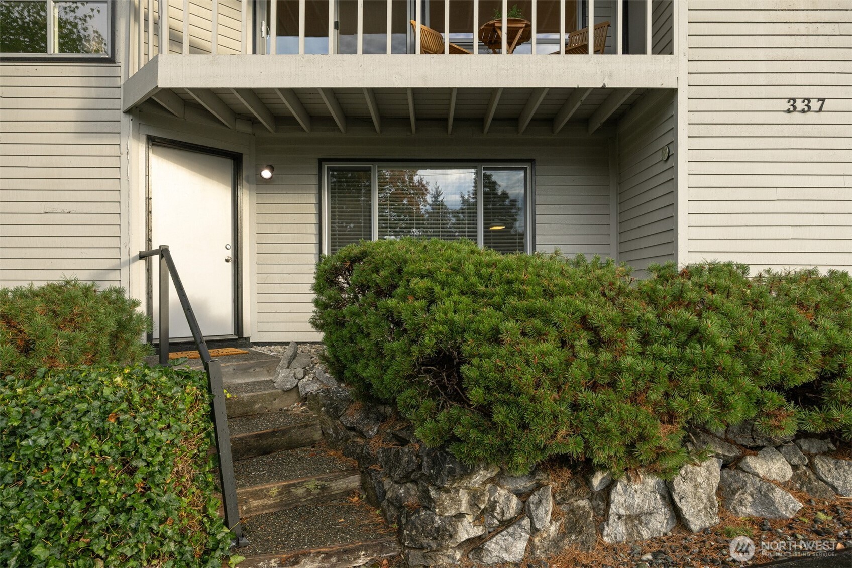 337 South State Street, Unit 2 Bellingham, WA 98225 - Photo 32 of 40 a view of house with backyard and glass windows