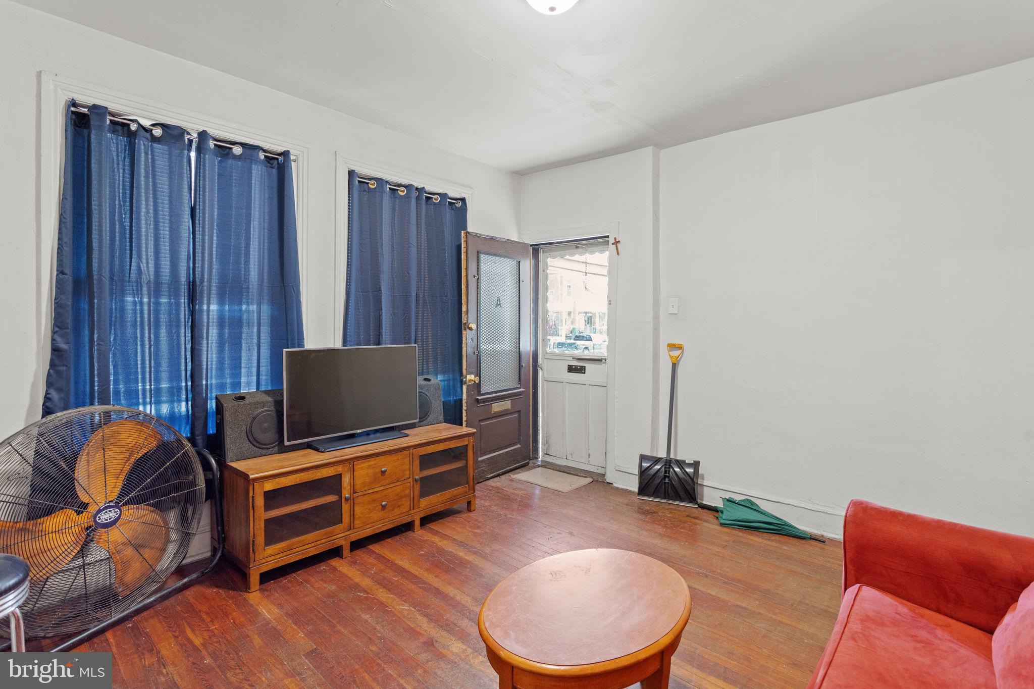 5409 Walnut Street Philadelphia, PA 19139 - Photo 5 of 37