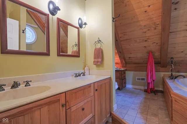 $640,000 | 9007 Agate Avenue, Nashville, IN 47448