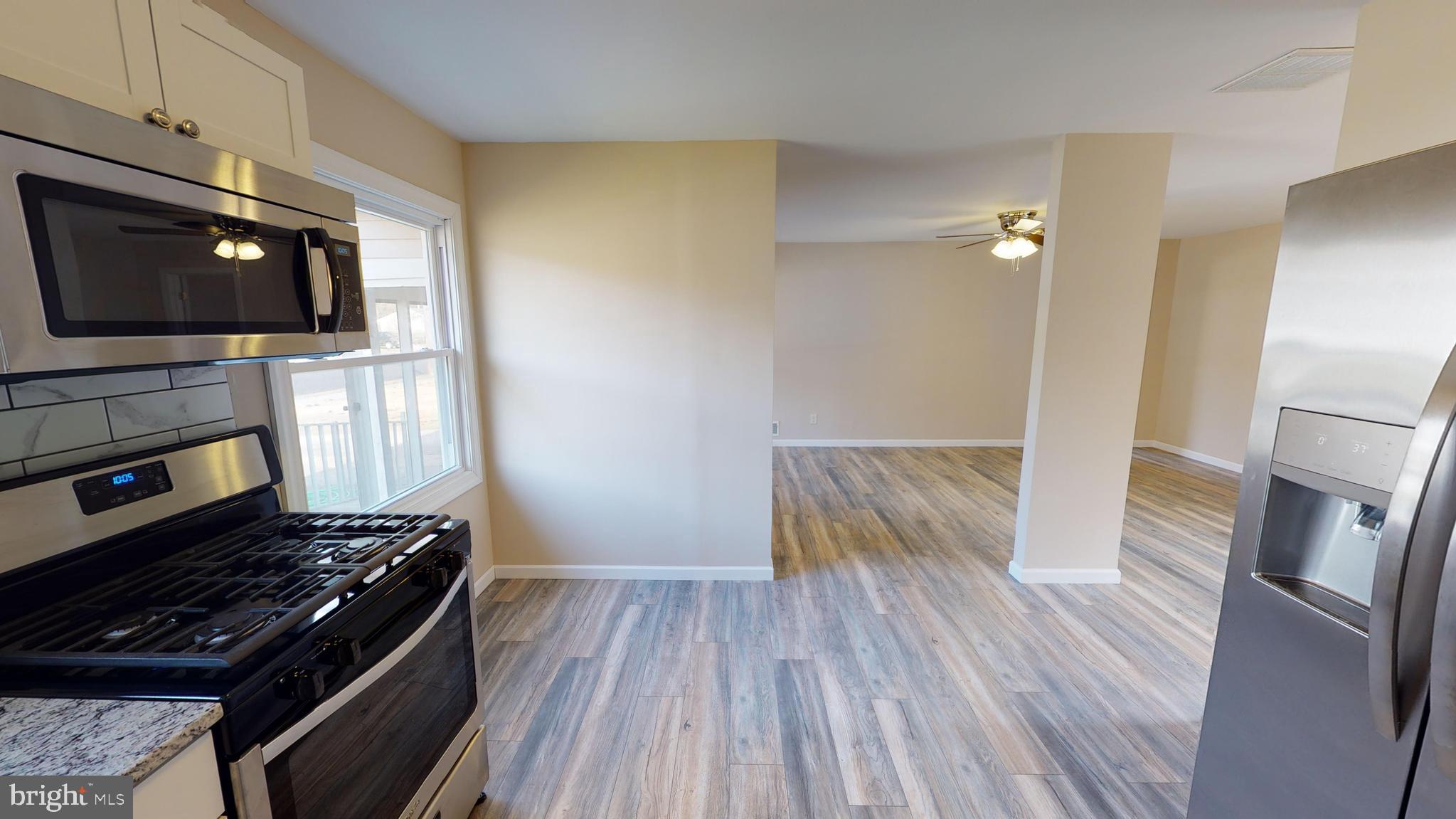 21 Stagecoach Road Southampton, NJ 08088 - Photo 21 of 55 Kitchen with breakfast nook/dining area