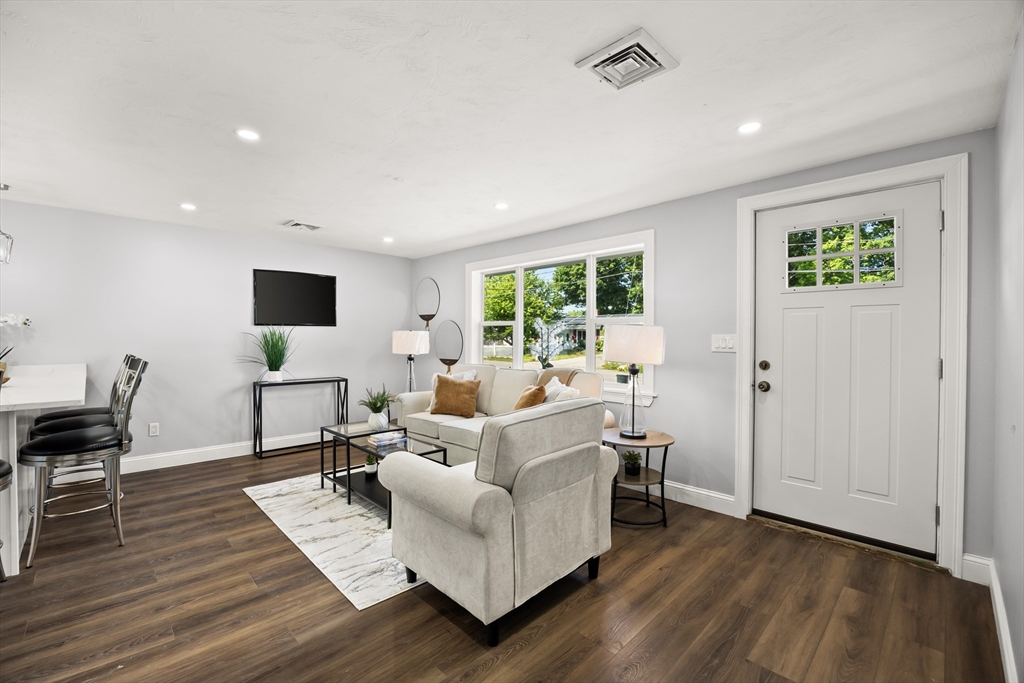 15 Clara Road Brockton, MA 02302 - Photo 7 of 38 Gallery Image 7