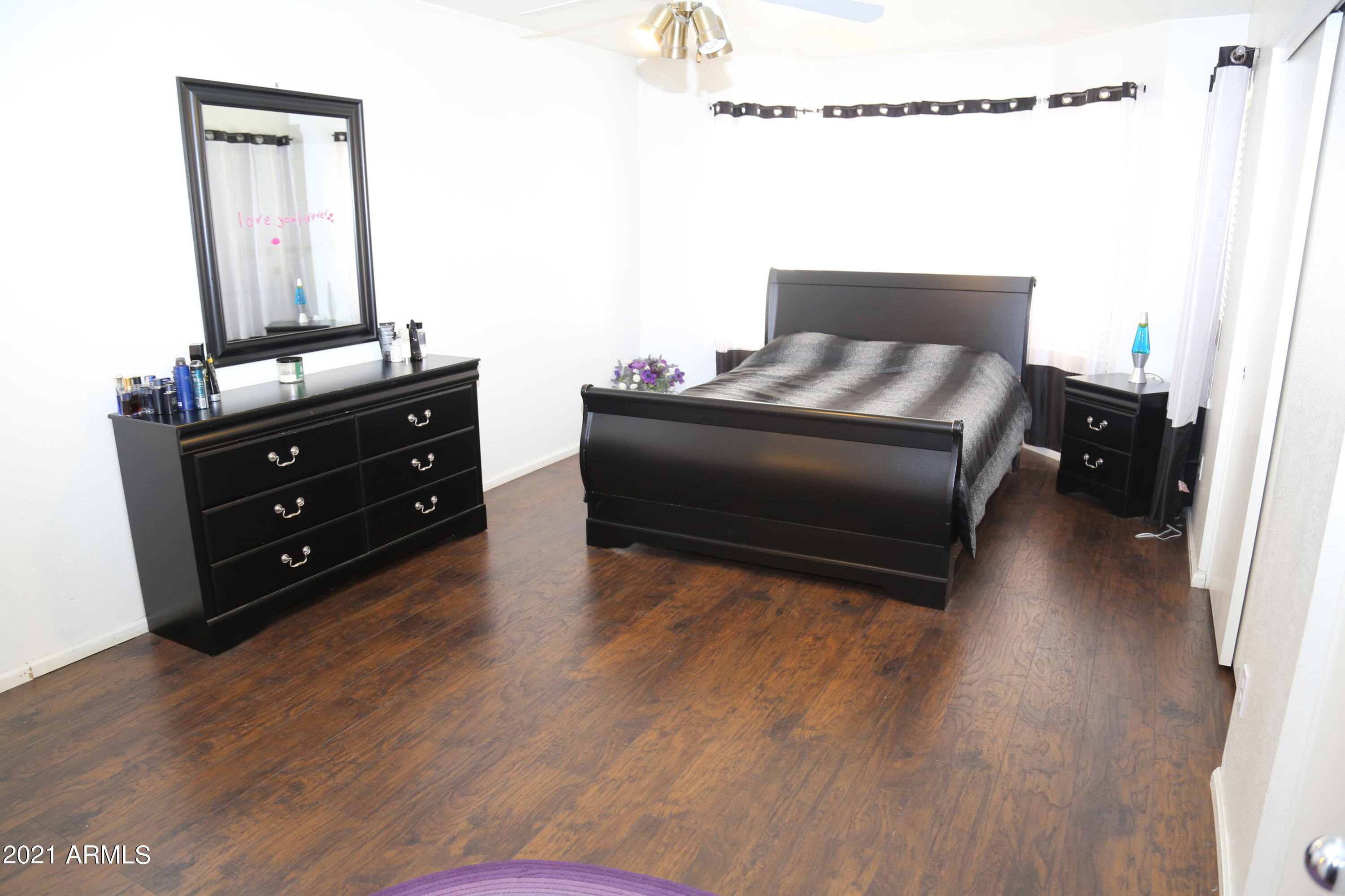 3112 East Escuda Road Phoenix, AZ 85050 - Photo 15 of 29 IMG_5916