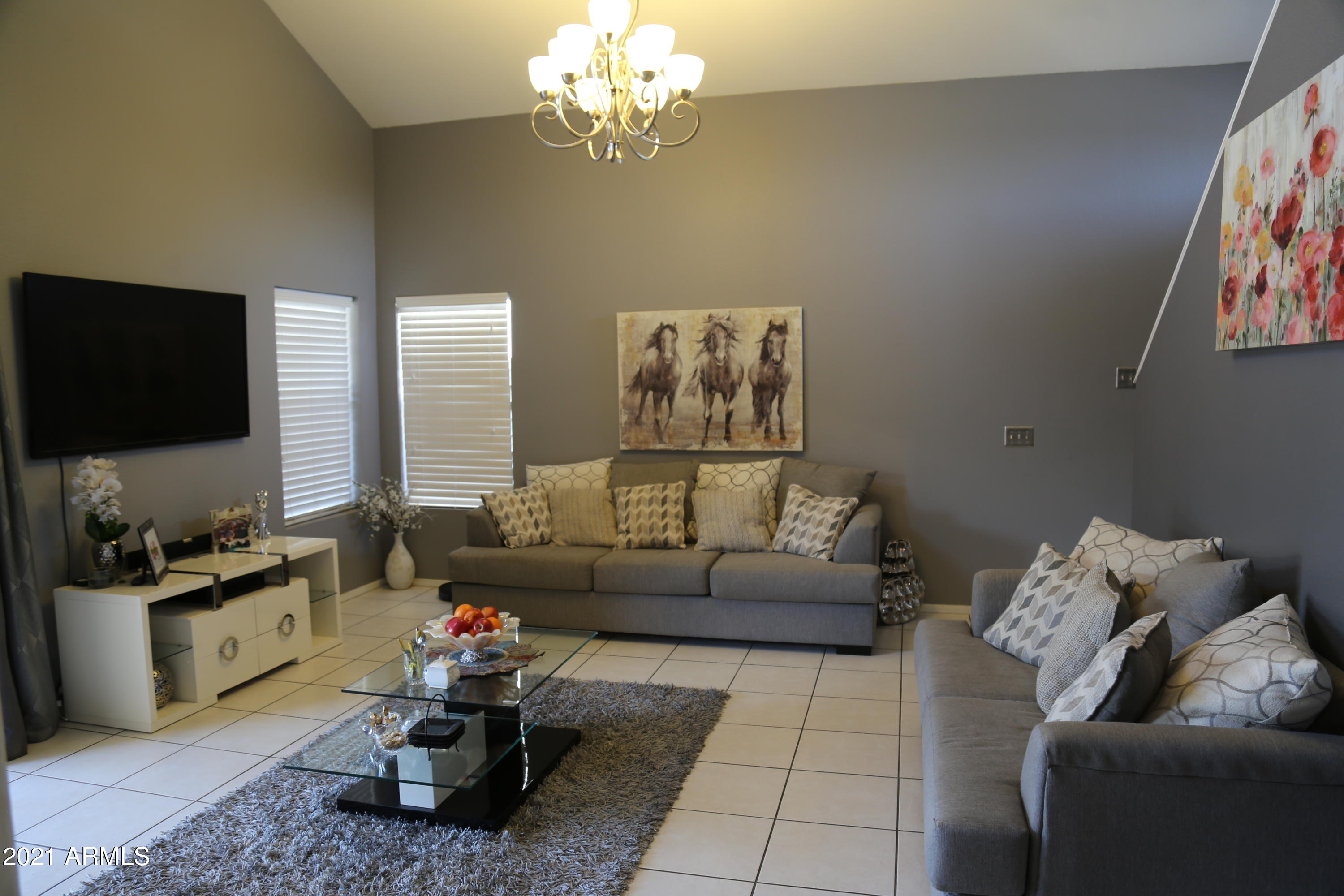 3112 East Escuda Road Phoenix, AZ 85050 - Photo 9 of 29 IMG_5900