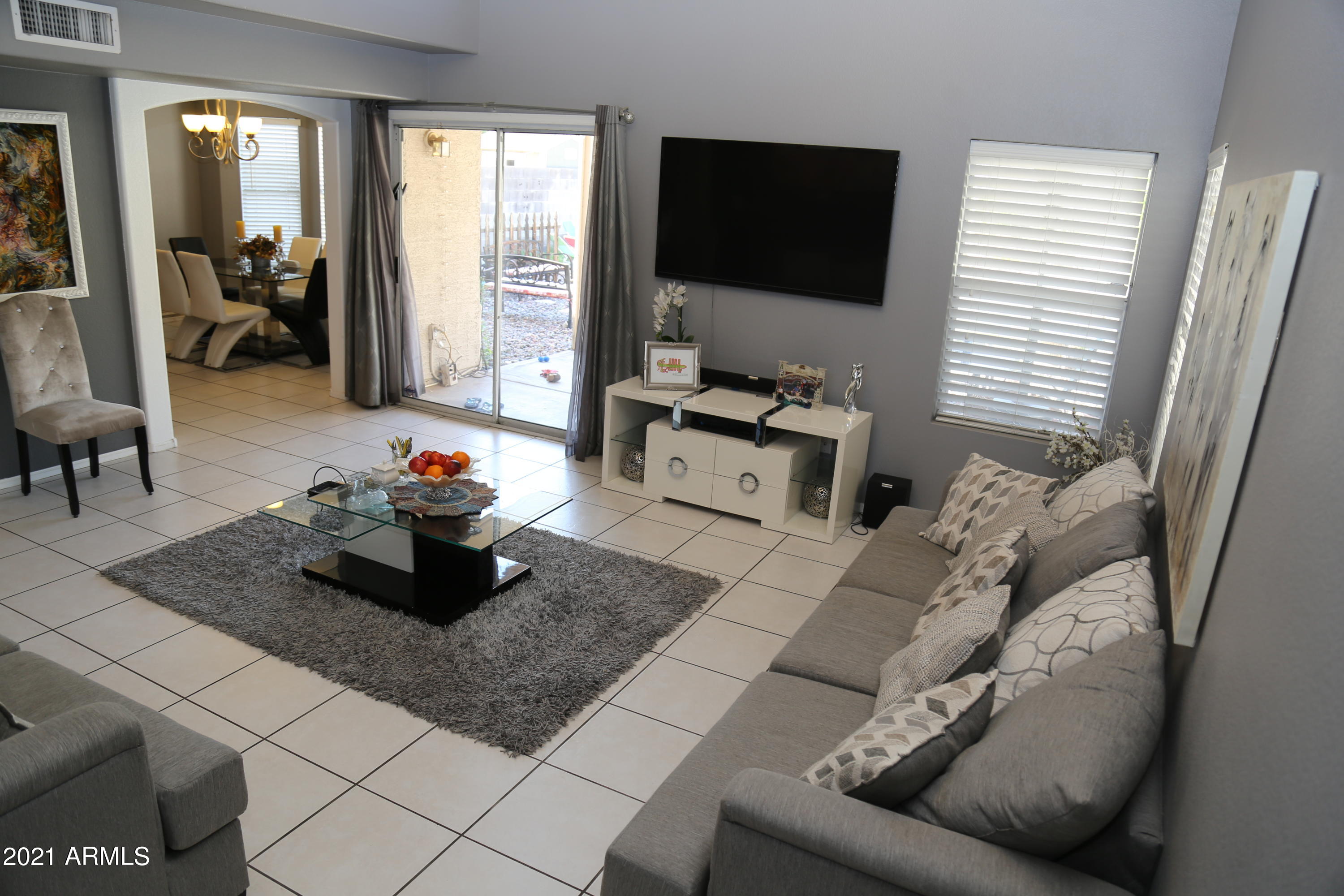 3112 East Escuda Road Phoenix, AZ 85050 - Photo 10 of 29 IMG_5904
