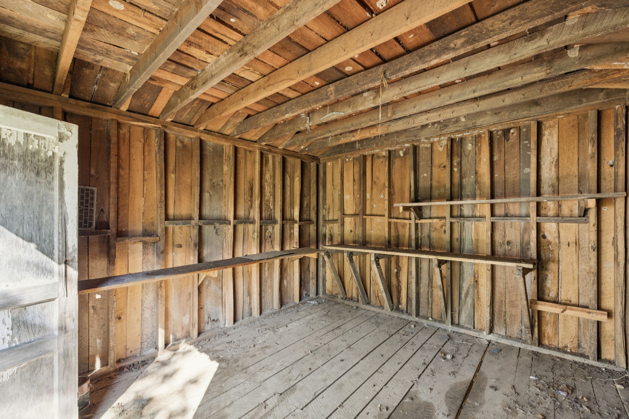 10446 Bold Springs Road McEwen, TN 37101 - Photo 38 of 54 a view of wooden balcony