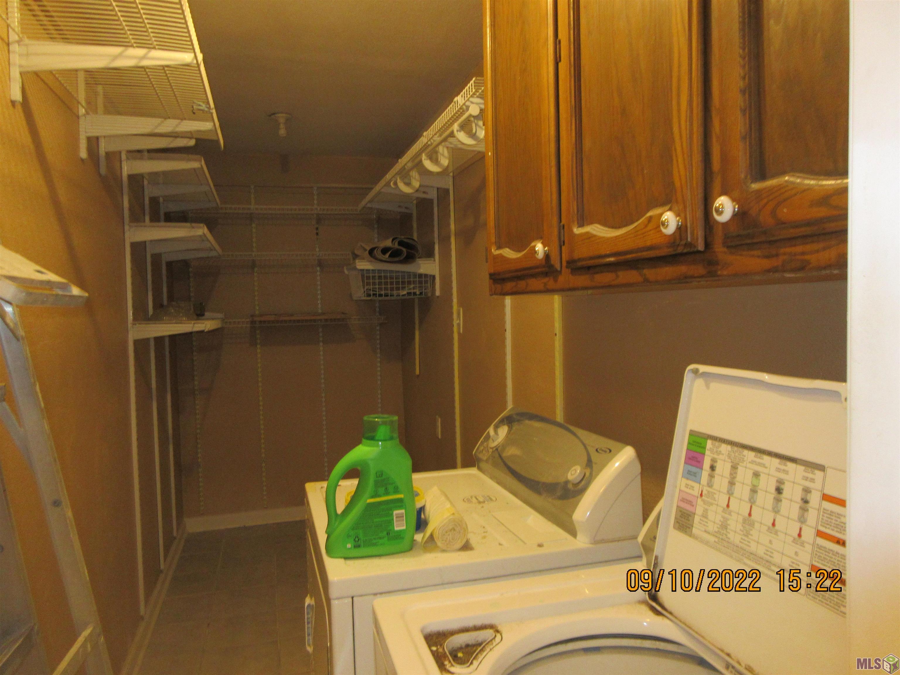 15321 Country Road Greenwell Springs, LA 70739 - Photo 12 of 14 Laundry/Stg