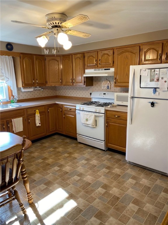 2634 Main Road Tiverton, RI 02878 - Photo 9 of 23 Gallery Image 9