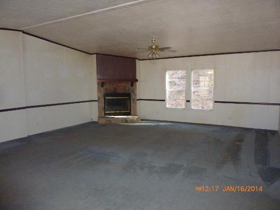 1273 Ridgeview Drive Clinton, TN 37716 - Photo 2 of 8 1living