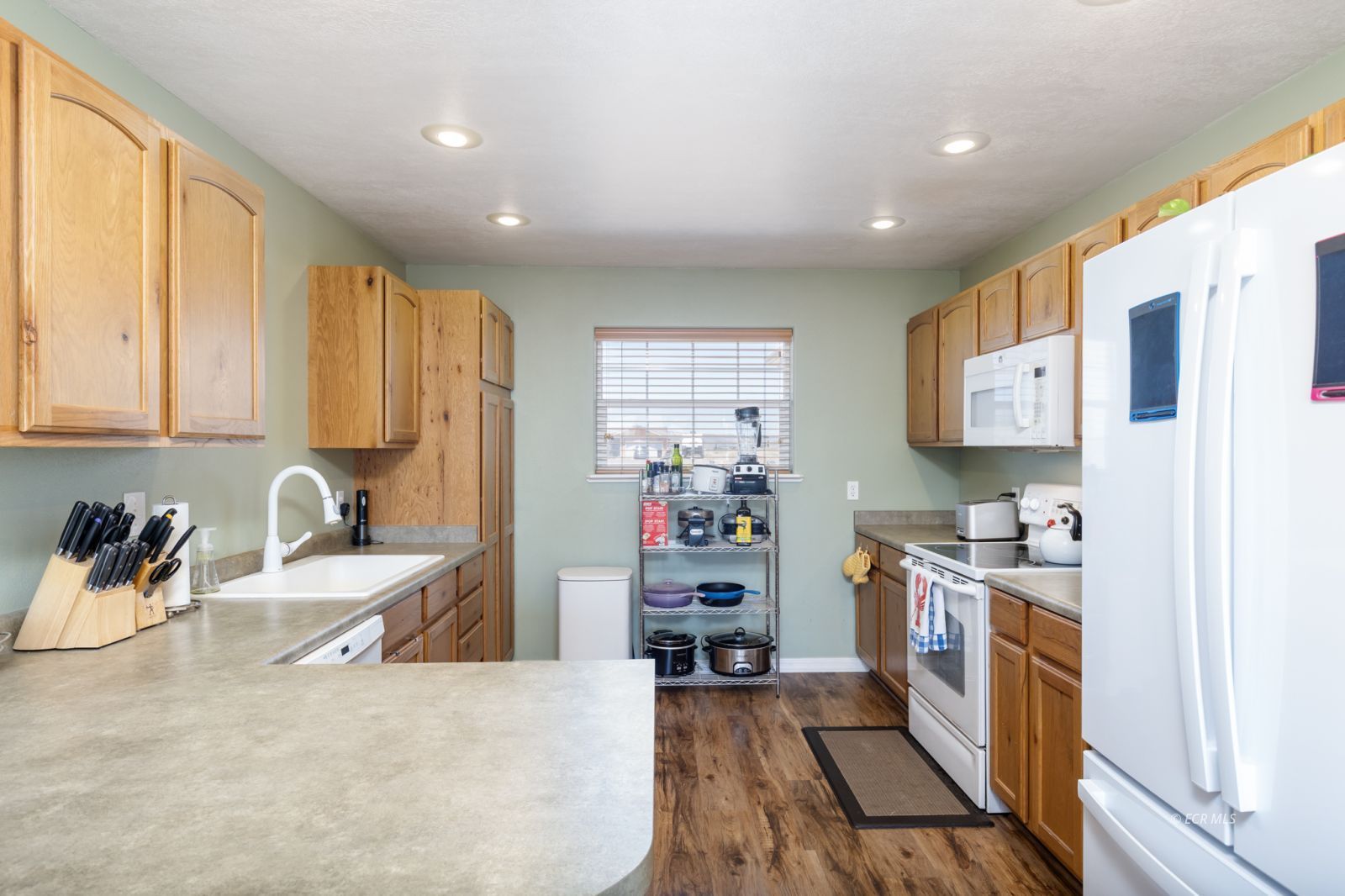 122 Spring Creek Parkway Spring Creek, NV 89815 - Photo 10 of 29