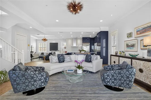 $2,400,000 | 334 Southwest Atlanta Avenue, Stuart, FL 34994