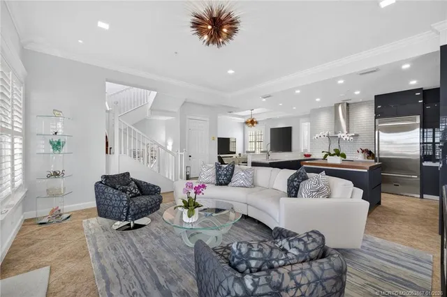 $2,400,000 | 334 Southwest Atlanta Avenue, Stuart, FL 34994