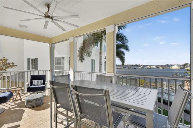 $2,400,000 | 334 Southwest Atlanta Avenue, Stuart, FL 34994