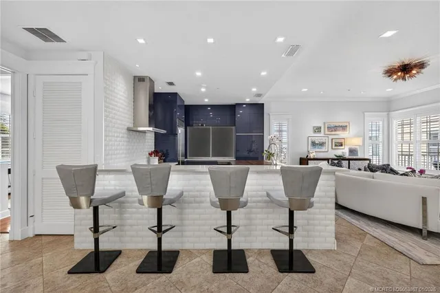 $2,400,000 | 334 Southwest Atlanta Avenue, Stuart, FL 34994