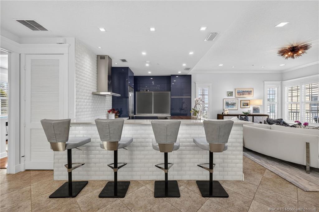 334 Southwest Atlanta Avenue Stuart, FL 34994 - Photo 24 of 55 Kitchen