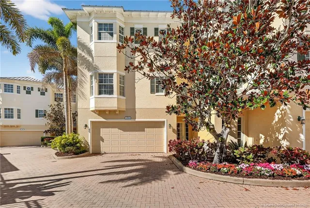 $2,400,000 | 334 Southwest Atlanta Avenue, Stuart, FL 34994