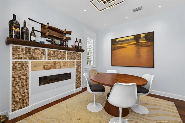 $2,400,000 | 334 Southwest Atlanta Avenue, Stuart, FL 34994