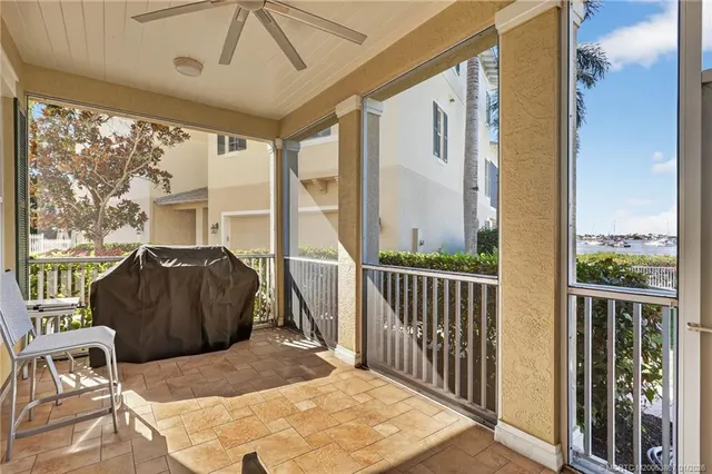 $2,400,000 | 334 Southwest Atlanta Avenue, Stuart, FL 34994