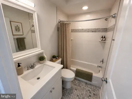 $1,650 | 37 Bridge Street, Unit 304, Phoenixville, PA 19460