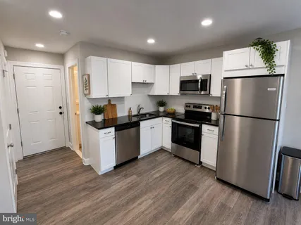 $1,650 | 37 Bridge Street, Unit 304, Phoenixville, PA 19460