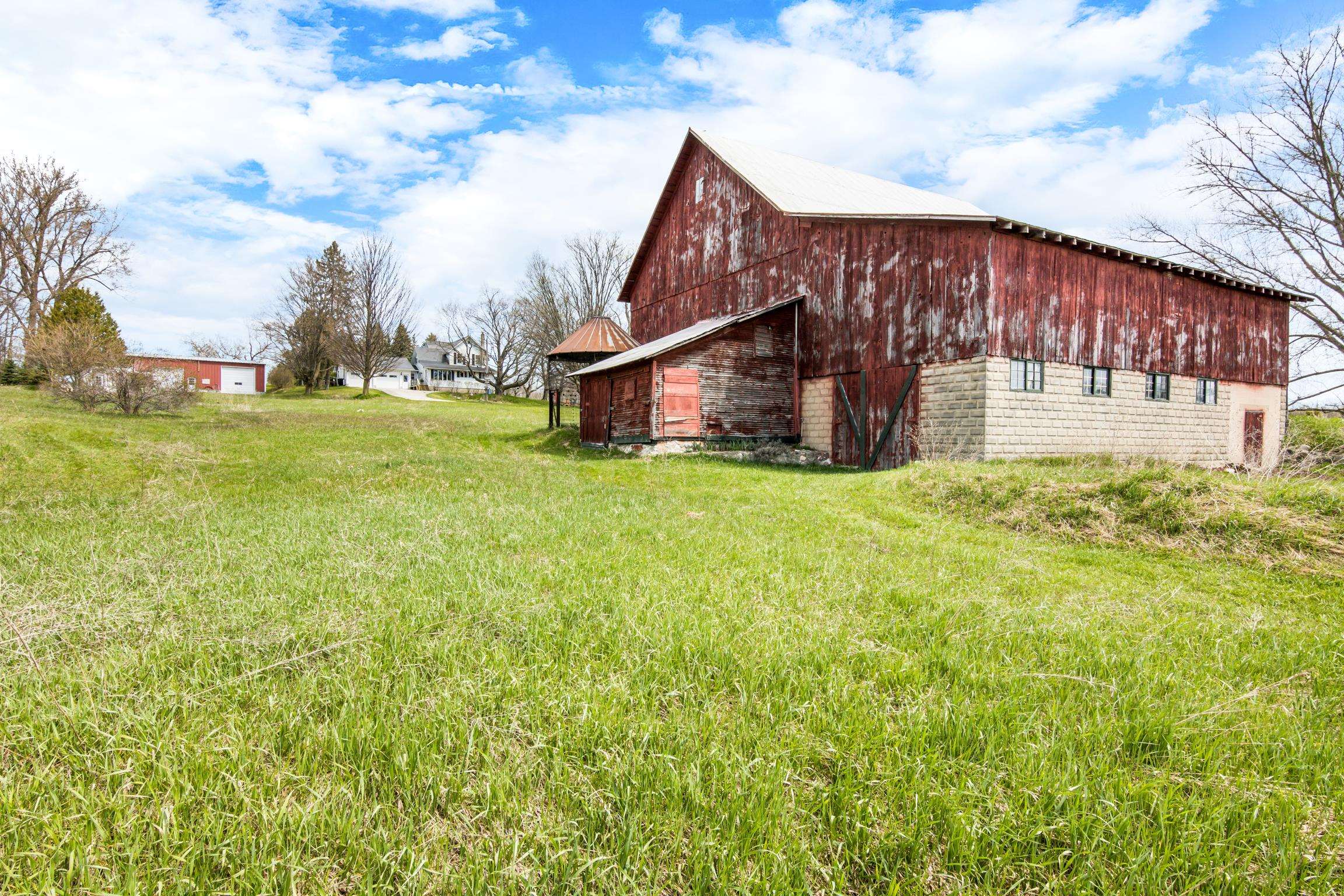 2500 North Mork Road Suttons Bay, MI 49682 - Photo 37 of 73