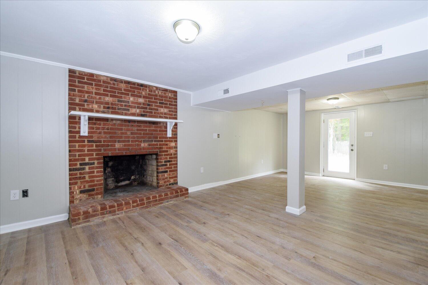 731 Estates Road Southeast Roanoke, VA 24014 - Photo 11 of 22 11-731 Estates-11