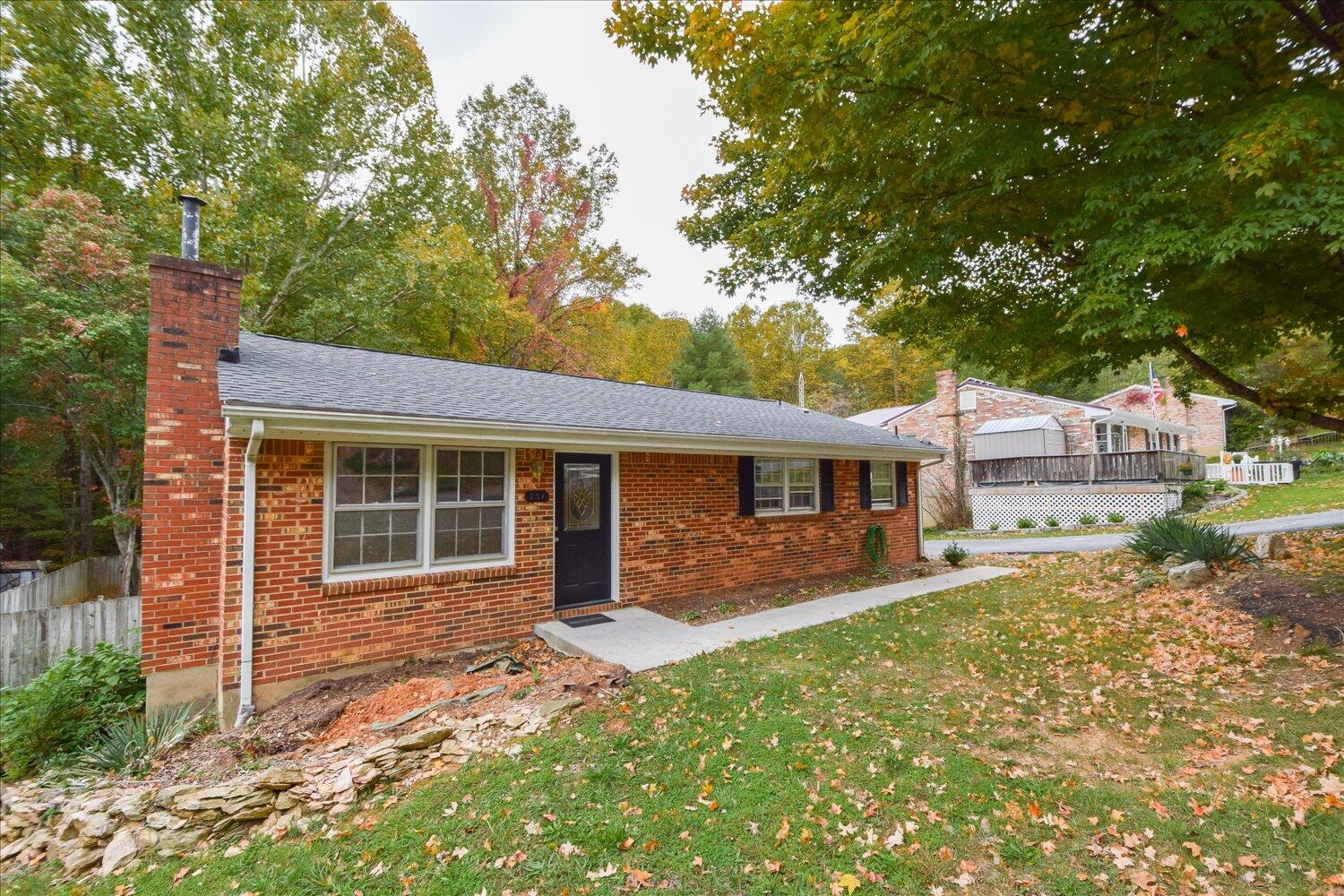 731 Estates Road Southeast Roanoke, VA 24014 - Photo 19 of 22 18-731 Estates-18