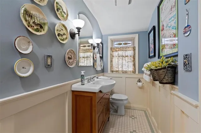 $650,000 | 5426 Mission Road, Fairway, KS 66205