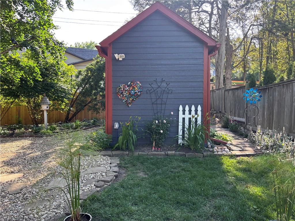 5426 Mission Road Fairway, KS 66205 - Photo 31 of 43