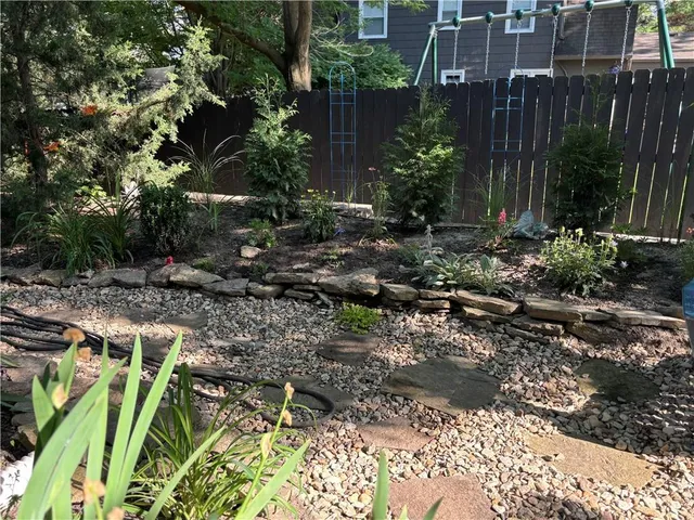 $650,000 | 5426 Mission Road, Fairway, KS 66205