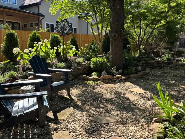 $650,000 | 5426 Mission Road, Fairway, KS 66205