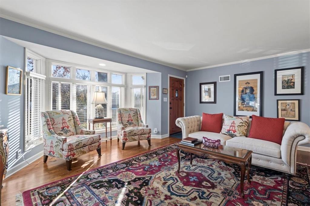 5426 Mission Road Fairway, KS 66205 - Photo 4 of 43