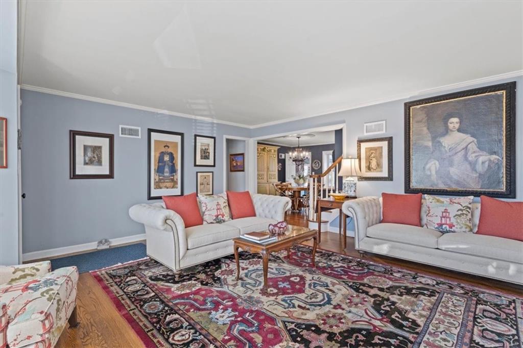 5426 Mission Road Fairway, KS 66205 - Photo 5 of 43