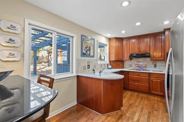 $650,000 | 5426 Mission Road, Fairway, KS 66205