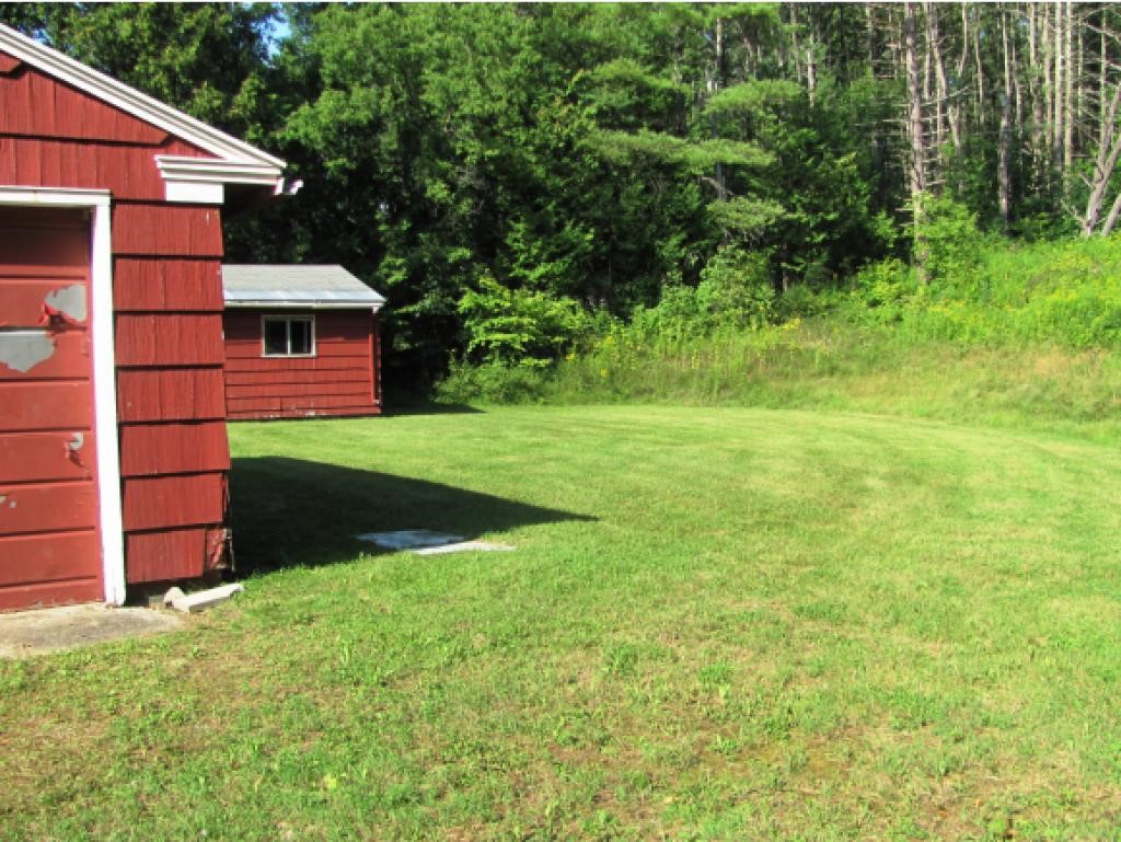 120 Park Street Proctor, VT 05765 - Photo 2 of 23 Gallery Image 2