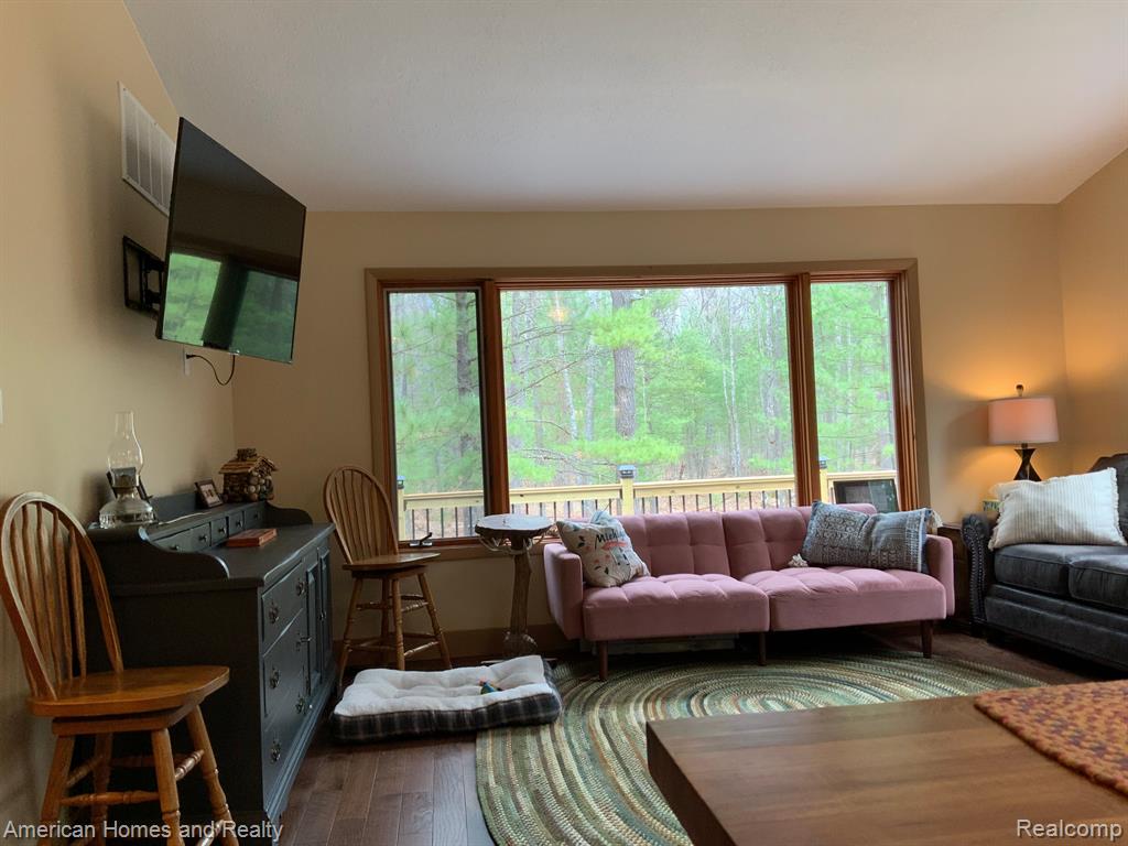 15205 Riverview Road Southeast Grayling, MI 49738 - Photo 6 of 29 Gallery Image 6