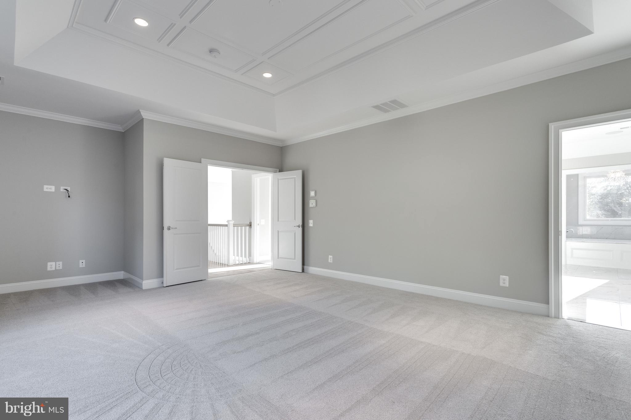 11701 Valley Road Fairfax, VA 22033 - Photo 16 of 36 Owner's suite