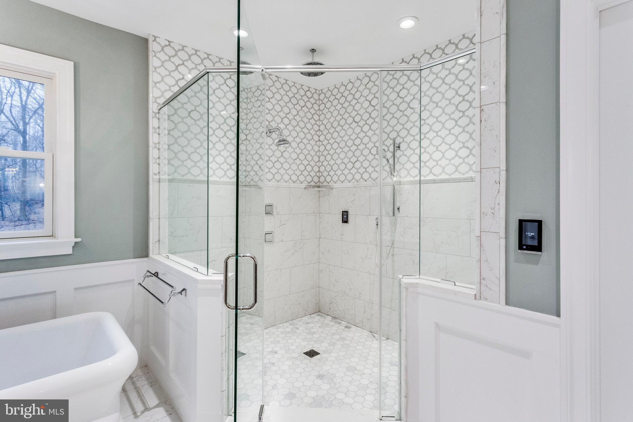 11701 Valley Road Fairfax, VA 22033 - Photo 19 of 36 Home Spa