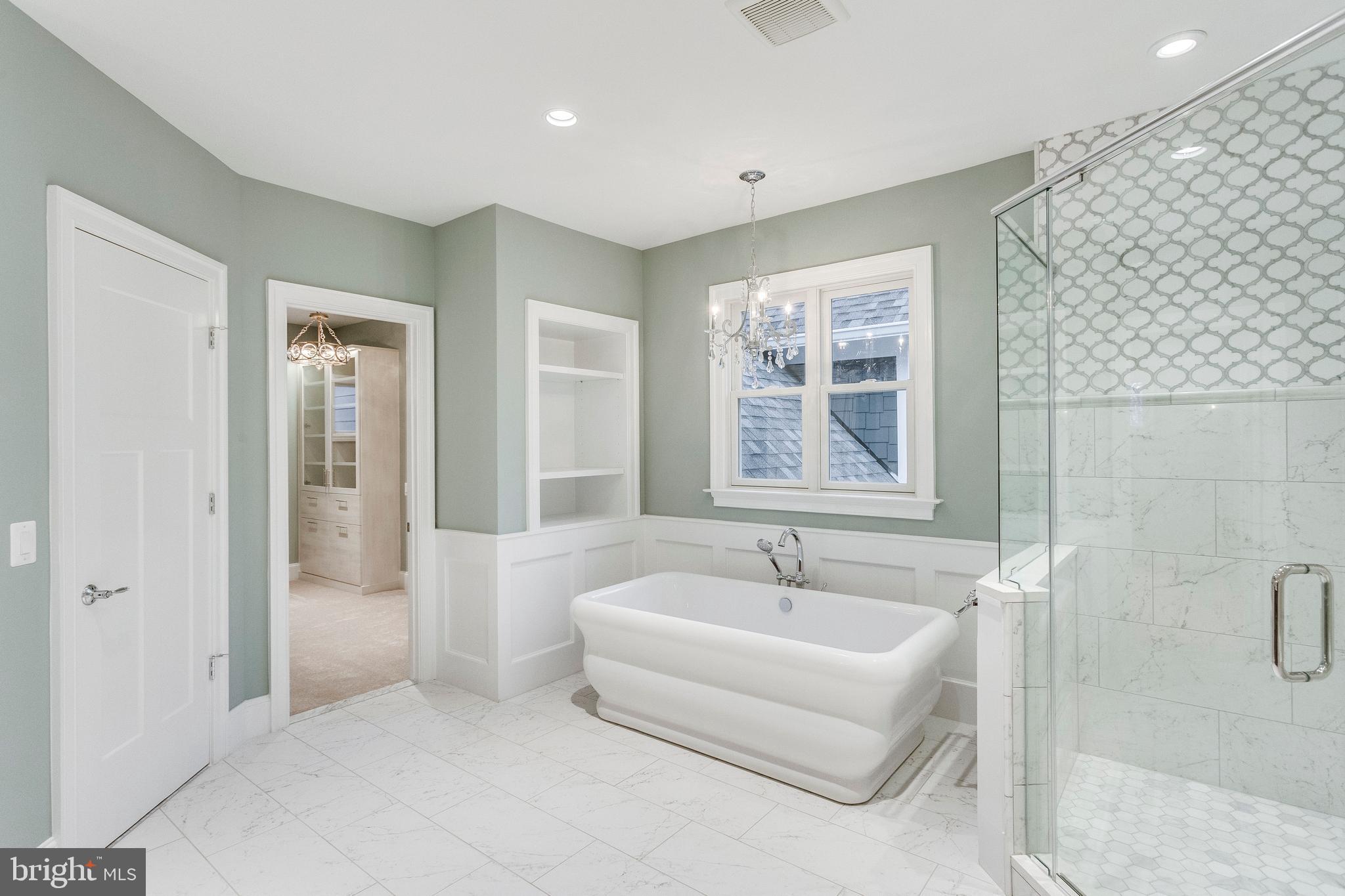 11701 Valley Road Fairfax, VA 22033 - Photo 20 of 36 Elegant Bathrooms