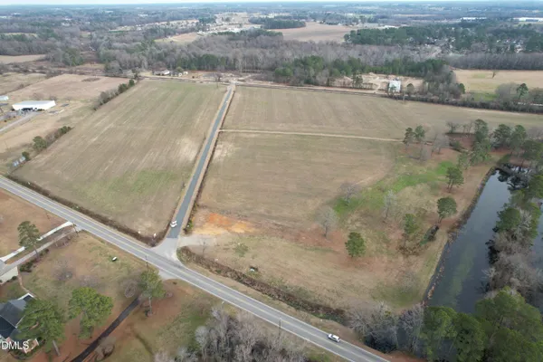 view of outdoor space with city view