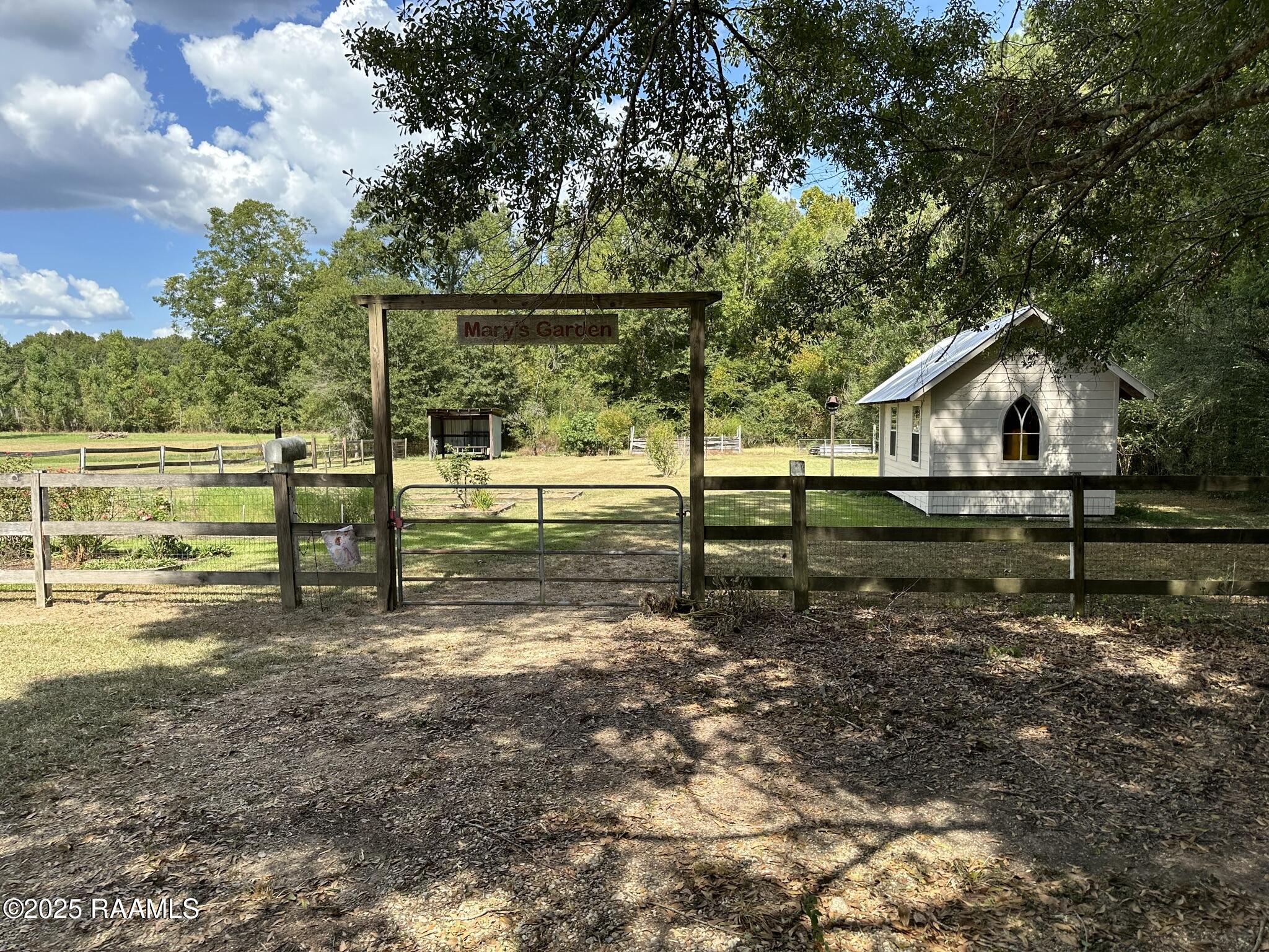 6757 Line Ethel, LA 70730 - Photo 9 of 15 IMG_1573