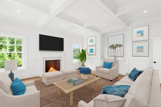 $5,999,999 | 44 Club Lane, Remsenburg, NY 11960