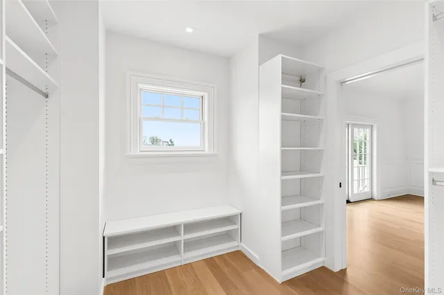 $5,999,999 | 44 Club Lane, Remsenburg, NY 11960