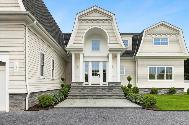 $5,999,999 | 44 Club Lane, Remsenburg, NY 11960