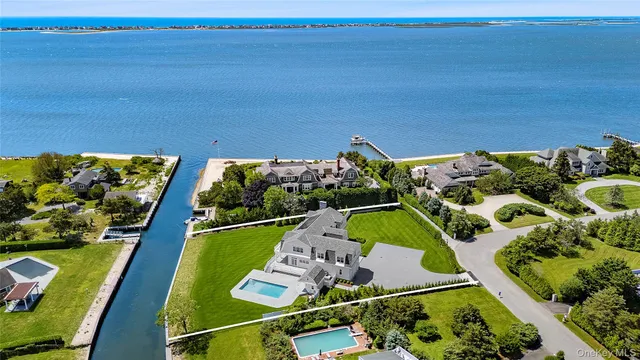 $5,999,999 | 44 Club Lane, Remsenburg, NY 11960