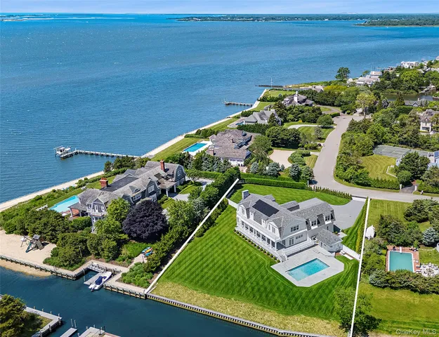 $5,999,999 | 44 Club Lane, Remsenburg, NY 11960