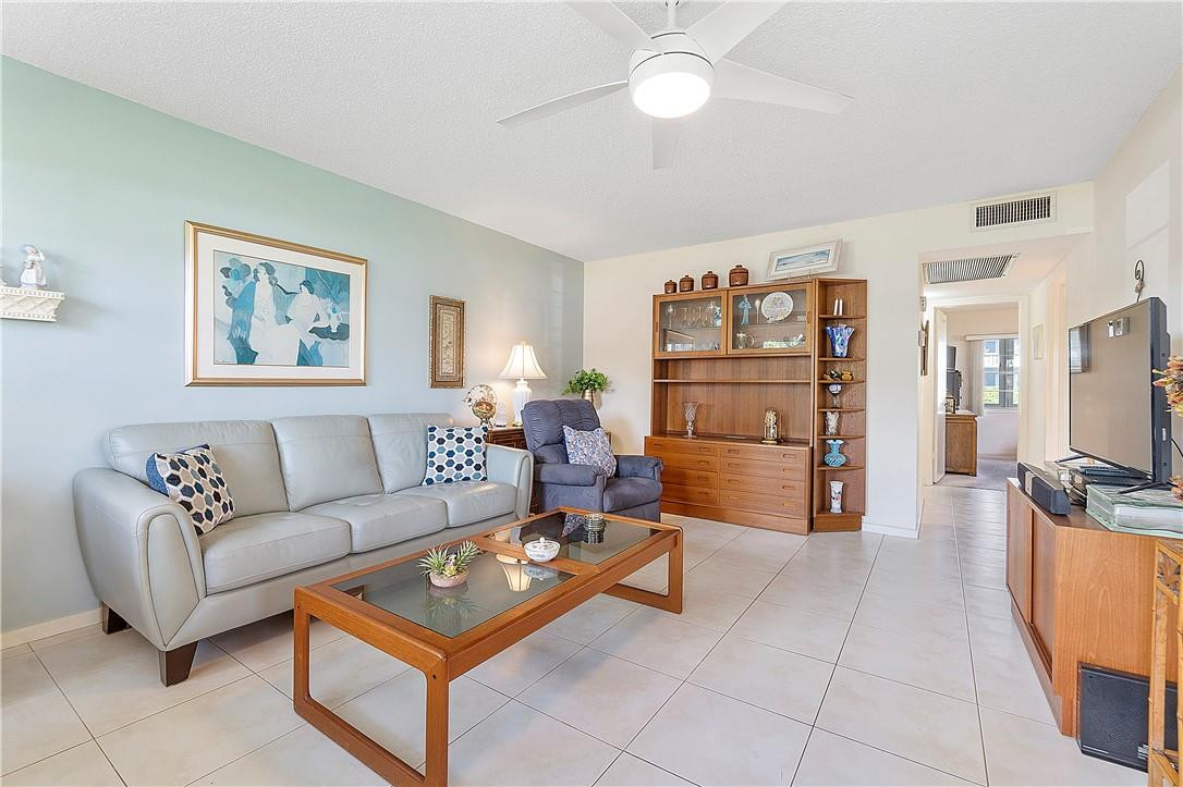 14 Suffolk A, Unit A Boca Raton, FL 33434 - Photo 1 of 35 Photo 1