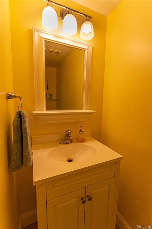 1673 Riverside Drive, Unit 4 Rochester Hills, MI 48309 - Photo 17 of 23